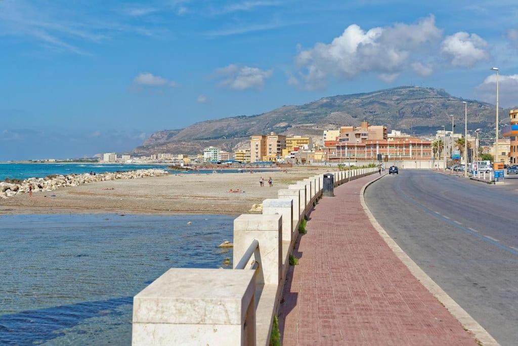 Casa Vacanze Cala Minnola Trapani Eksteriør bilde